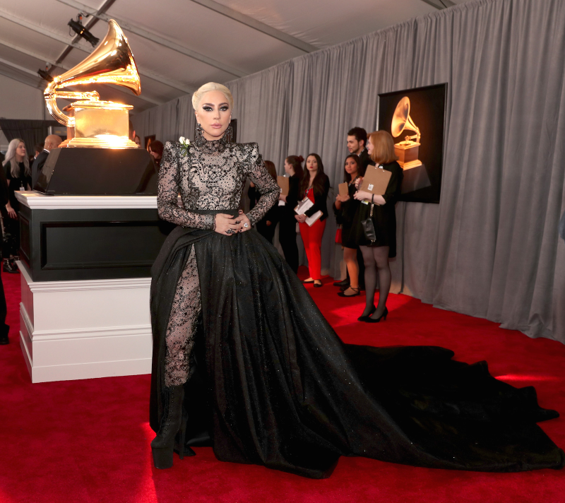 Illustration for article titled Wear a White Rose If We Should Send Help: Every Look on the Grammys Red Carpet